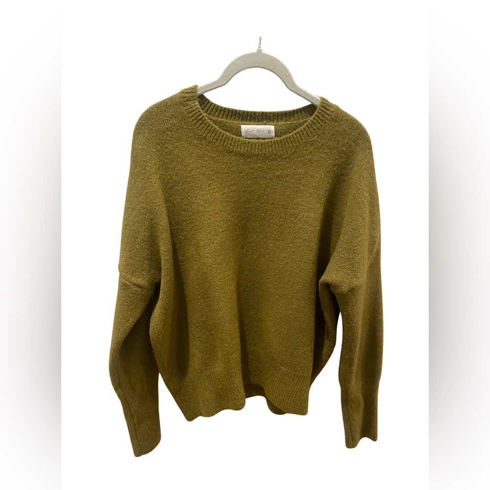 Cozy Olive Green Crewneck Sweater - Unbranded